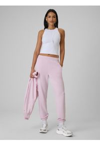4f - 4F Spodnie dresowe joggery z modalem damskie - fioletowe L. Kolor: różowy. Materiał: dresówka #1