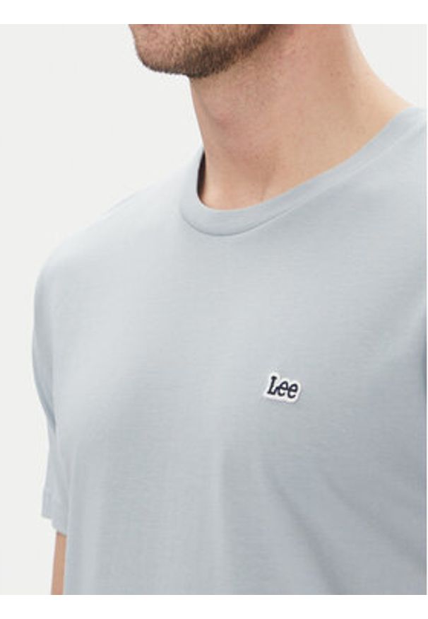 Lee T-Shirt Patch 112364594 Błękitny Regular Fit. Kolor: niebieski. Materiał: bawełna