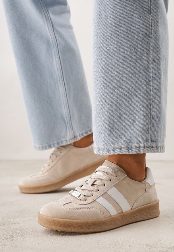 Born2be - Beżowe Sneakersy ze Skóry Naturalnej w Stylu Tenisówek z Paskami Arethephila. Zapięcie: pasek. Kolor: beżowy. Materiał: skóra