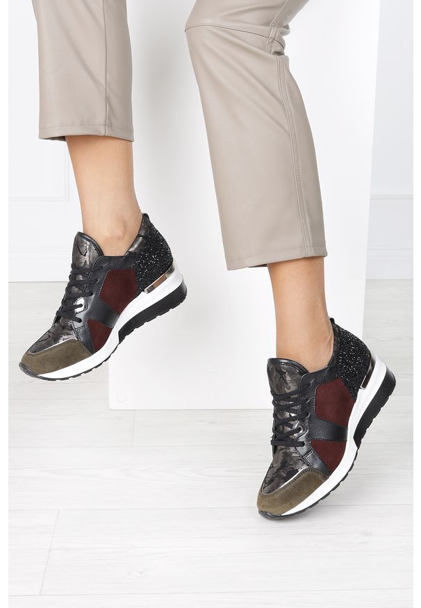Kati - Wielokolorowe sneakersy kati buty sportowe sznurowane 7023. Kolor: wielokolorowy, zielony, czerwony, czarny