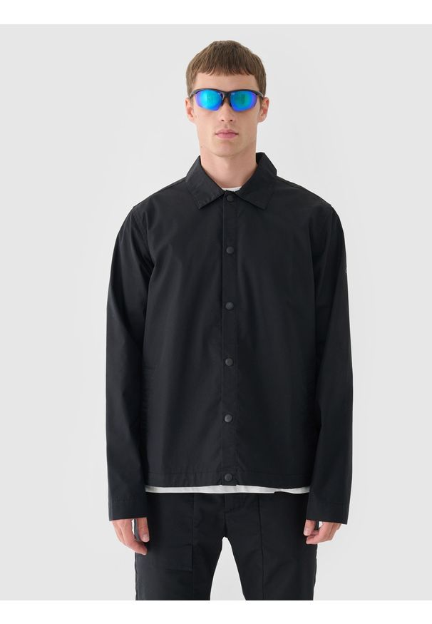 4f - 4F Kurtka przejściowa koszulowa męska - czarna S. Okazja: na co dzień. Kolor: czarny. Materiał: bawełna. Styl: casual, klasyczny, sportowy