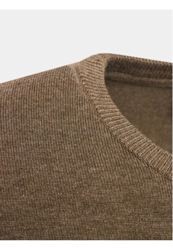Lindbergh Sweter 30-80043 Brązowy Slim Fit. Kolor: brązowy. Materiał: wiskoza
