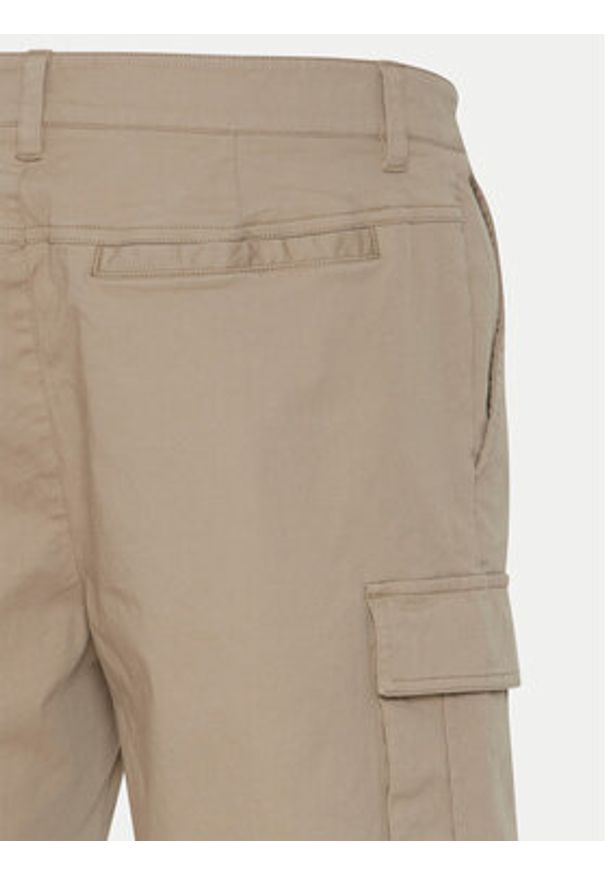 !SOLID - Solid Szorty materiałowe Joe 21108169 Beżowy Regular Fit. Kolor: beżowy. Materiał: bawełna