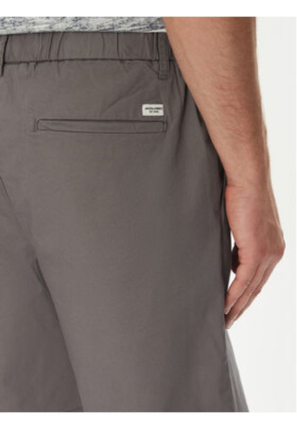 Jack & Jones - Jack&Jones Szorty materiałowe Jaiden 12274983 Szary Relaxed Fit. Kolor: szary. Materiał: bawełna