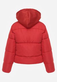 Renee - Czerwona Kurtka Pikowana Wykończona Kapturem Aviatoria. Okazja: do pracy. Kolor: czerwony. Materiał: dzianina, jeans #4