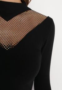Born2be - Czarna Dzianinowa Sukienka Midi z Półgolfem i Siateczkowym Dekoltem z Cyrkoniami Faelinn. Okazja: na imprezę. Kolor: czarny. Materiał: dzianina. Styl: elegancki. Długość: midi #5