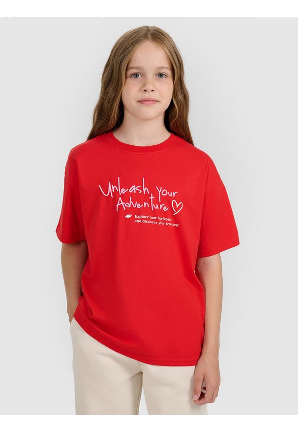 4f - 4F T-shirt regular z nadrukiem dziewczęcy - czerwony 122 (6-7 lat). Okazja: na co dzień. Kolor: czerwony. Materiał: jersey, bawełna, materiał. Długość rękawa: krótki rękaw. Długość: krótkie. Wzór: nadruk. Sezon: lato. Styl: casual, klasyczny, młodzieżowy, sportowy