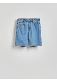 Reserved - Jeansowe szorty regular - niebieski. Kolor: niebieski. Materiał: jeans
