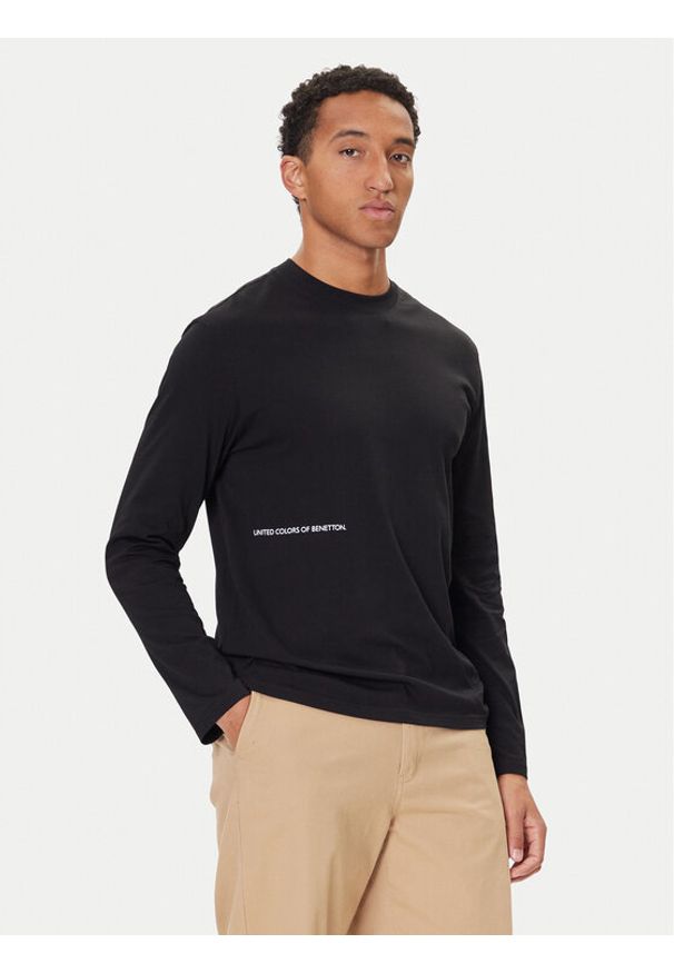 United Colors of Benetton - United Colors Of Benetton Koszulka piżamowa 30964M021 Czarny Regular Fit. Kolor: czarny. Materiał: bawełna