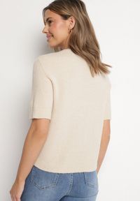 Born2be - Beżowy Sweter z Wełną z Krótkim Rękawem Dannoria. Okazja: na co dzień. Kolor: beżowy. Materiał: wełna. Długość rękawa: krótki rękaw. Długość: krótkie. Styl: elegancki, casual #5