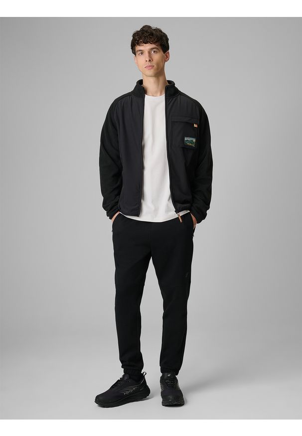 4f - 4F Spodnie dresowe joggery męskie - czarne XXL. Kolor: czarny. Materiał: dresówka. Wzór: gładki