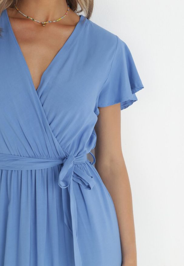 Born2be - Niebieska Sukienka Diomeira. Kolor: niebieski. Materiał: tkanina. Wzór: jednolity, gładki. Typ sukienki: kopertowe. Styl: klasyczny, elegancki. Długość: maxi