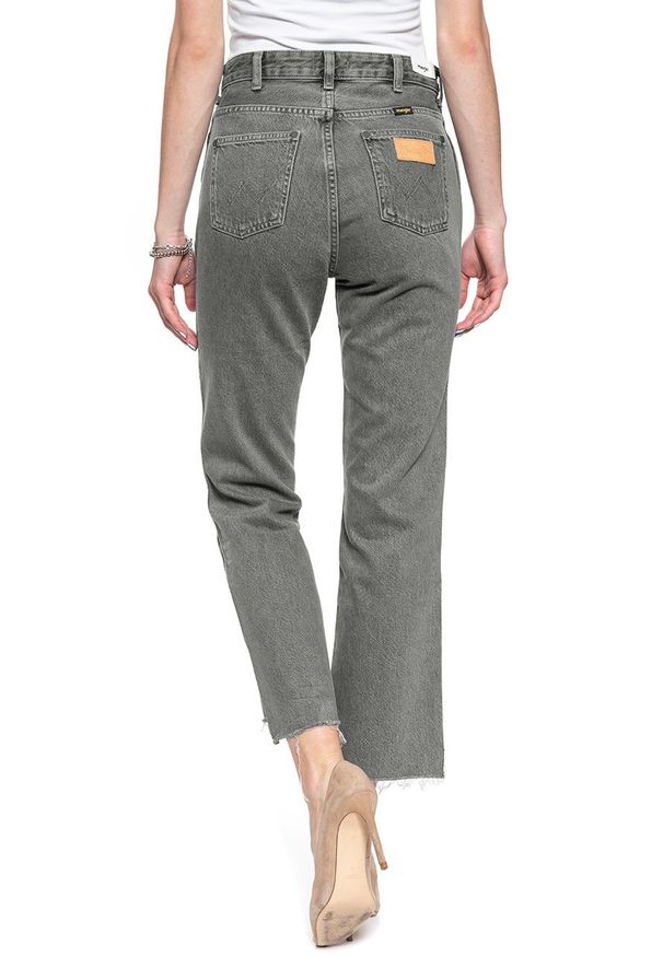 Wrangler - WRANGLER RETRO STRAIGHT GREY MULES W238RJ24R 112127879. Stan: podwyższony. Styl: retro