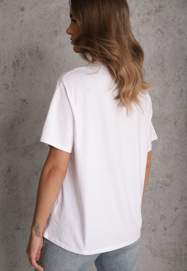 Renee - Biały Bawełniany T-shirt o Kroju Oversize Neduna. Okazja: na co dzień. Kolor: biały. Materiał: bawełna. Styl: elegancki, casual