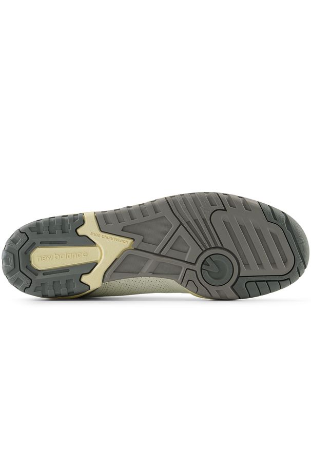 Buty unisex New Balance BB550PTC – białe. Okazja: na co dzień. Kolor: biały. Materiał: skóra. Szerokość cholewki: normalna