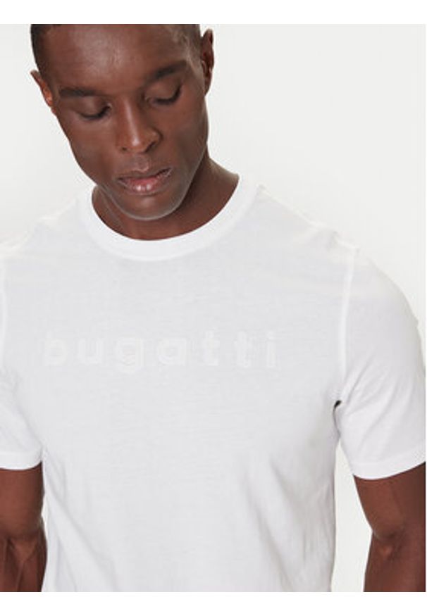 Bugatti T-Shirt 8350-85043D Biały Regular Fit. Kolor: biały. Materiał: bawełna