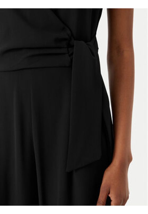 Rinascimento Kombinezon CFC0123773003 Czarny Regular Fit. Kolor: czarny. Materiał: syntetyk