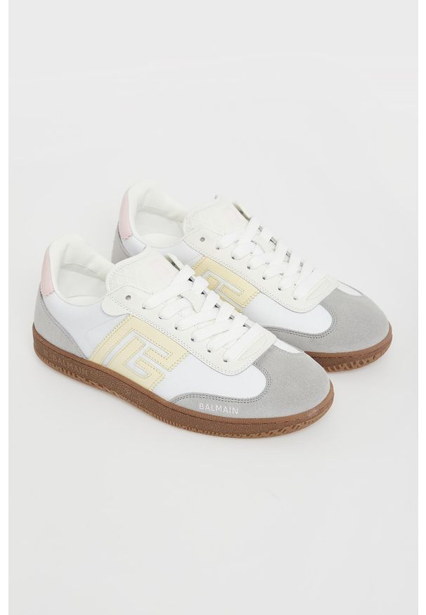 Balmain - Sneakersy damskie skórzane BALMAIN. Materiał: skóra