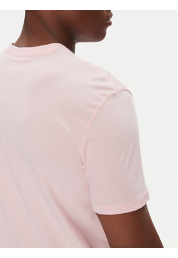 Calvin Klein Jeans T-Shirt LV040HM265 Różowy Regular Fit. Kolor: różowy. Materiał: bawełna