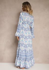 Renee - Niebieska Rozkloszowana Sukienka z Bawełny i Wiskozy w Stylu Etno Sollema. Okazja: na co dzień. Kolor: niebieski. Materiał: bawełna, wiskoza. Długość rękawa: długi rękaw. Sezon: wiosna. Styl: etno #4