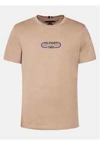 TOMMY HILFIGER - Tommy Hilfiger T-Shirt Track Graphic MW0MW34429 Beżowy Regular Fit. Kolor: beżowy. Materiał: bawełna