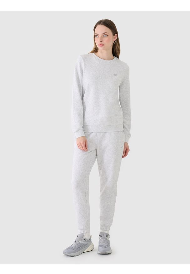 4f - 4F Bluza dresowa nierozpinana bez kaptura damska - szara XS. Okazja: na co dzień. Typ kołnierza: bez kaptura. Kolor: szary. Materiał: dresówka. Wzór: gładki, ze splotem. Styl: sportowy, klasyczny, casual
