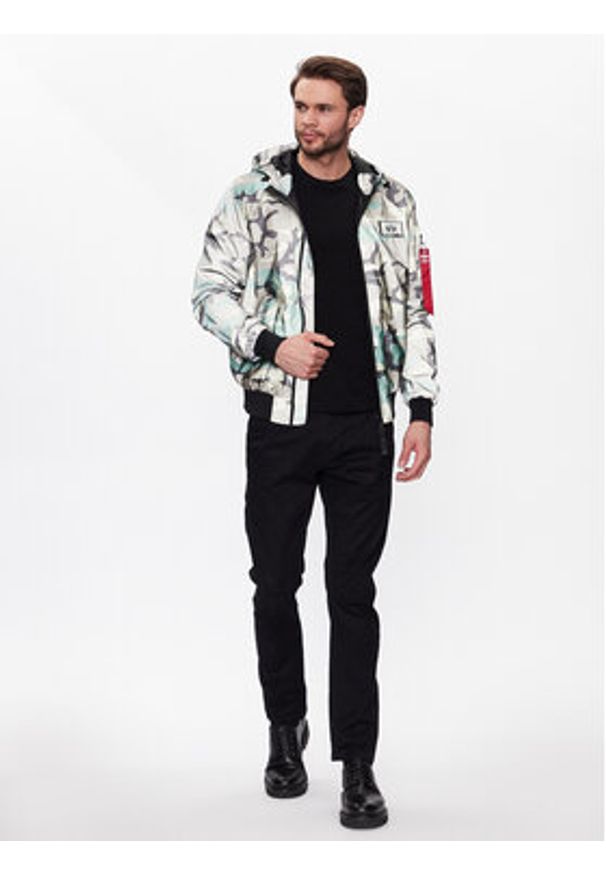 Alpha Industries Kurtka bomber MA-1 126138RC Kolorowy Regular Fit. Materiał: syntetyk. Wzór: kolorowy