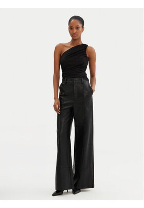 Pinko - PINKO Top 105048 A2F1 Czarny Slim Fit. Kolor: czarny. Materiał: syntetyk
