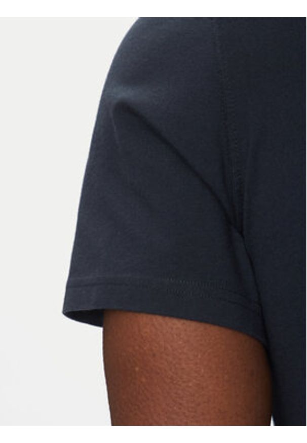 Barbour T-Shirt Tartan MTS0670NY31 Granatowy Tailored Fit. Kolor: niebieski. Materiał: bawełna