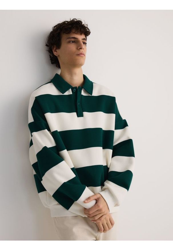 Reserved - Bluza boxy w paski - zielony. Kolor: zielony. Materiał: bawełna, dzianina. Wzór: paski