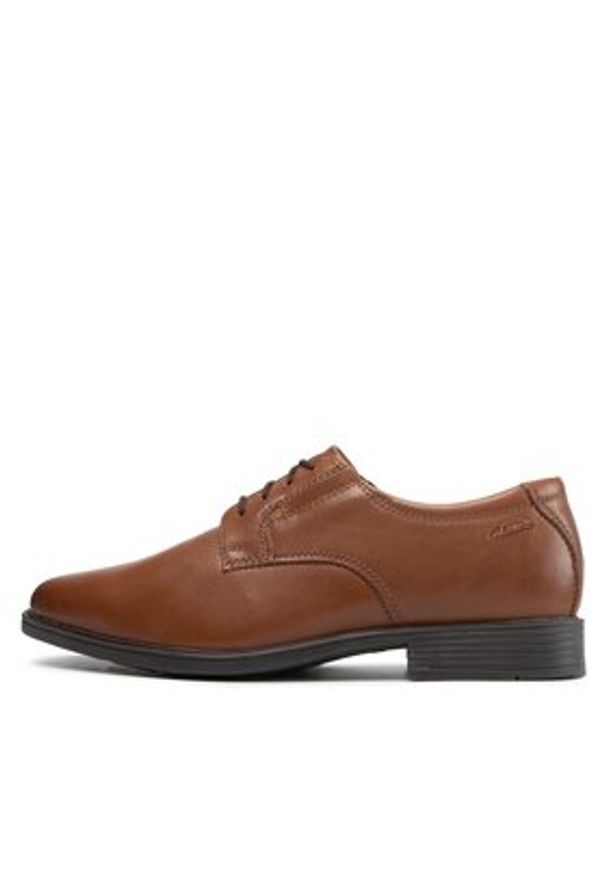 Clarks Półbuty Tilden Plain 261300977 Brązowy. Kolor: brązowy. Materiał: skóra