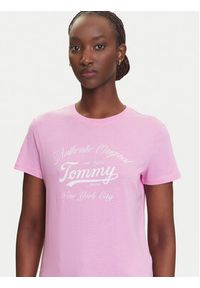 Tommy Jeans T-Shirt Essential DW0DW21404 Różowy Regular Fit. Kolor: różowy. Materiał: wiskoza, bawełna #3