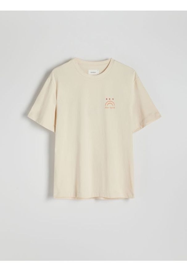 Reserved - T-shirt relaxed z nadrukiem - beżowy. Kolor: beżowy. Materiał: bawełna. Wzór: nadruk