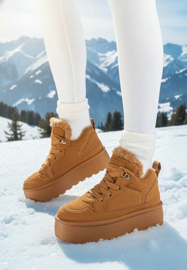Born2be - Brązowe Sneakersy Vices w Stylu Śniegowców w Stylu Śniegowców na Platformie z Ozdobnym Futerkiem Nalirea. Okazja: na spacer. Kolor: brązowy. Materiał: futro. Obcas: na platformie. Sport: turystyka piesza