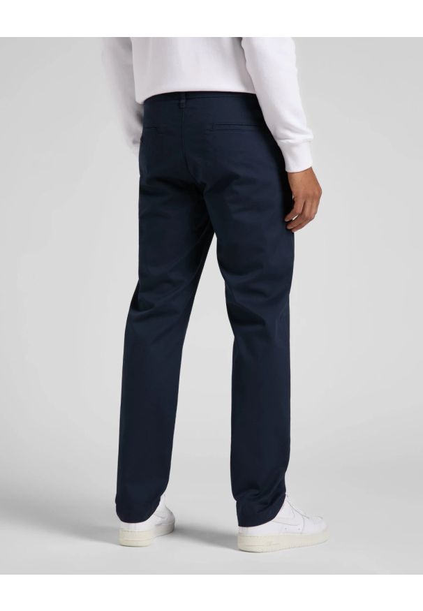 Lee - LEE MĘSKIE SPODNIE CHINO LEE REGULAR CHINO DEEP NAVY 112145530