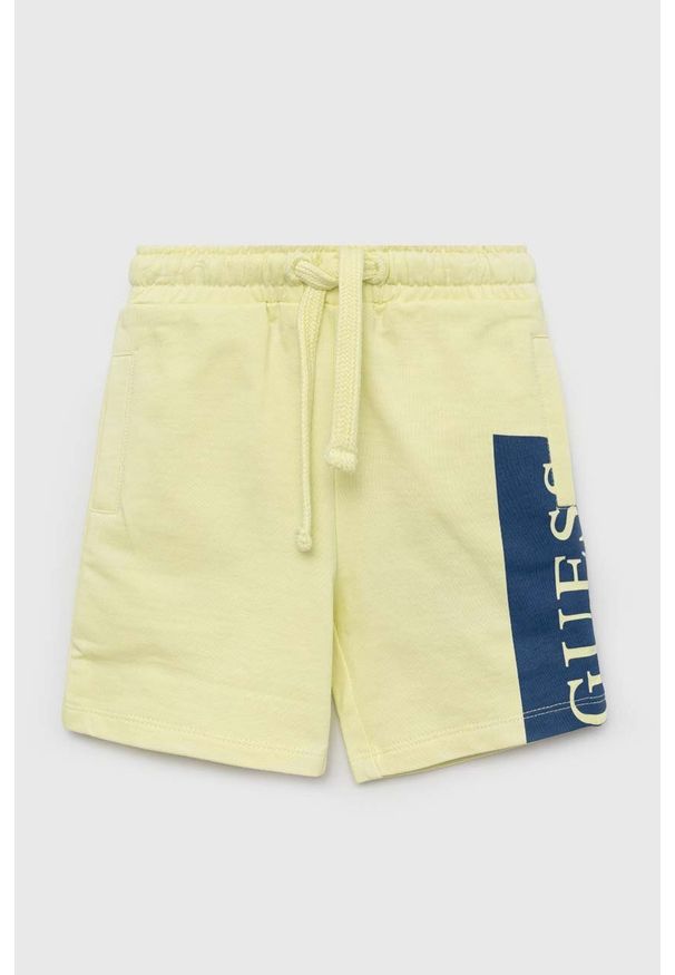 Guess szorty bawełniane dziecięce kolor zielony regulowana talia. Kolor: zielony. Materiał: bawełna. Wzór: nadruk