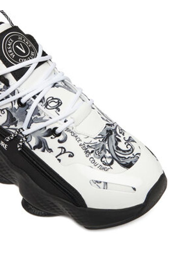 Versace Jeans Couture Sneakersy 79YA3SU2 Szary. Kolor: szary. Materiał: materiał