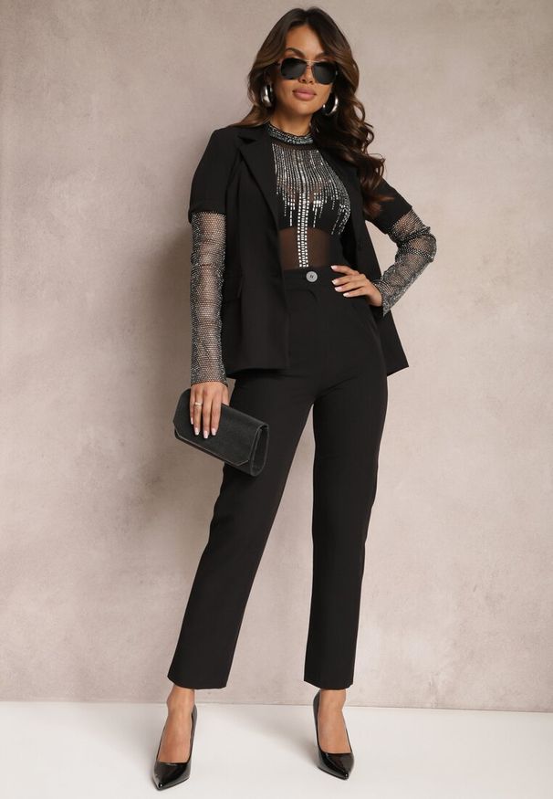 Renee - Czarna Marynarka z Rękawami z Siatki Ozdobionej Cyrkoniami Modrika. Kolor: czarny. Wzór: aplikacja. Styl: wizytowy