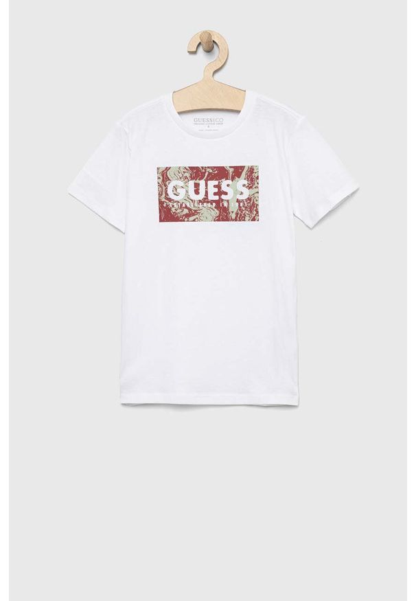 Guess t-shirt bawełniany dziecięcy kolor biały z nadrukiem. Kolor: biały. Materiał: bawełna. Wzór: nadruk