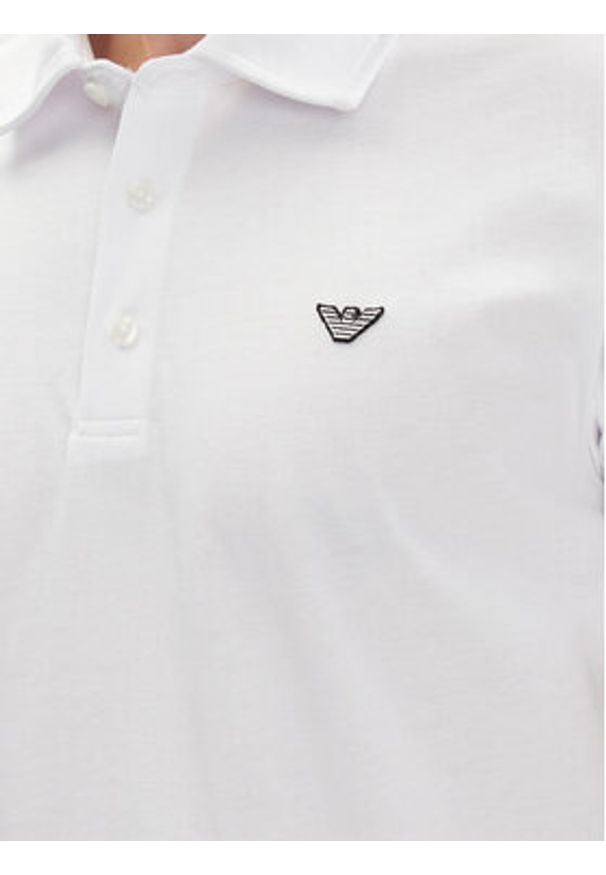 Emporio Armani Polo EM000571 AF12331 U0002 Biały Regular Fit. Typ kołnierza: polo. Kolor: biały. Materiał: bawełna