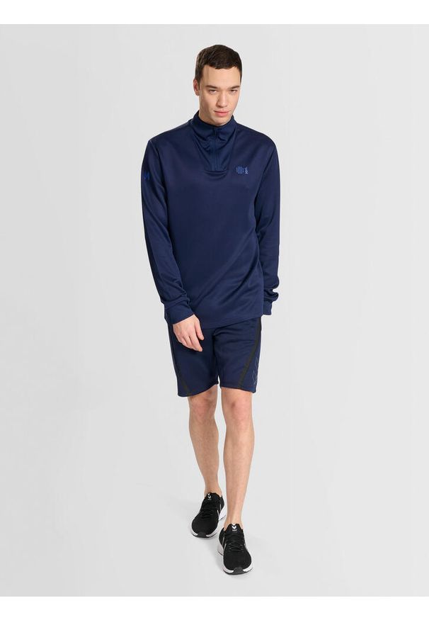 Sweatshirt 1/2 zip z długim rękawem Hummel HmlCourt. Kolor: niebieski. Materiał: prążkowany. Długość rękawa: długi rękaw. Długość: długie. Wzór: jodełka, nadruk