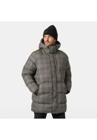 Długa kurtka z kapturem Helly Hansen Alby. Typ kołnierza: kaptur. Kolor: wielokolorowy, beżowy, brązowy. Materiał: puch. Długość: długie. Styl: elegancki
