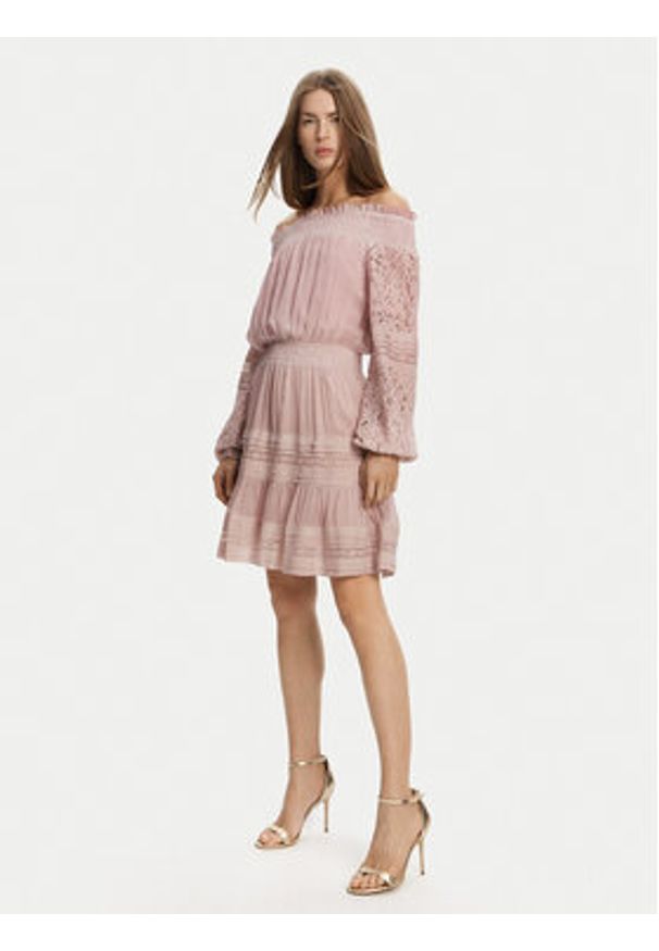 Guess Sukienka koktajlowa W5GK24 WE550 Różowy Regular Fit. Kolor: różowy. Materiał: wiskoza. Styl: wizytowy