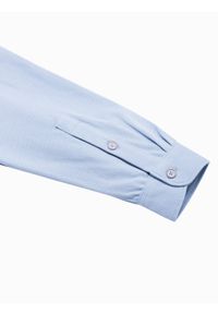 Ombre Clothing - Koszula męska dzianinowa z długim rękawem - błękitna V3 K542 - XXL. Typ kołnierza: kołnierzyk stójkowy. Kolor: niebieski. Materiał: dzianina. Długość rękawa: długi rękaw. Długość: długie. Wzór: kolorowy #8