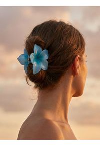 Sinsay - Spinka do włosów w kształcie kwiatka - niebieski. Kolor: niebieski. Wzór: kwiaty #1