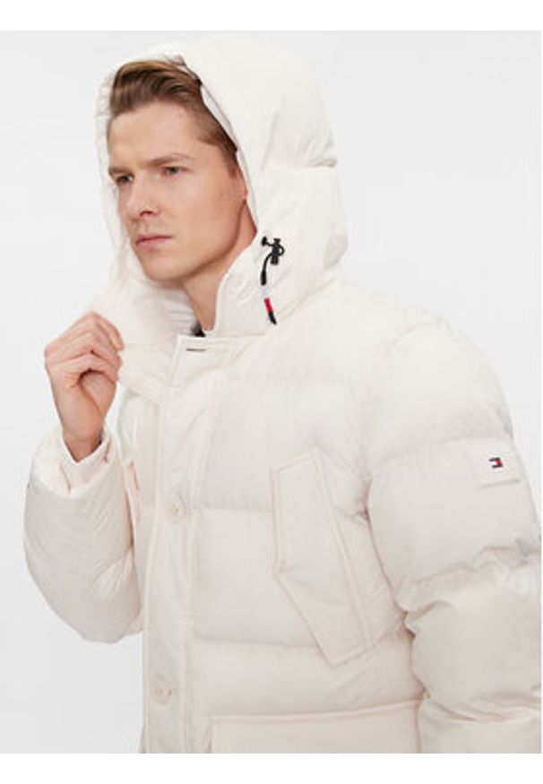 TOMMY HILFIGER - Tommy Hilfiger Kurtka zimowa Essential Rockie MW0MW33961 Biały Regular Fit. Kolor: biały. Materiał: syntetyk. Sezon: zima