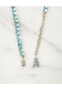 AMINA MUADDI - Błękitna bransoleta na kostkę z kryształami. Materiał: srebrne. Kolor: niebieski. Kamień szlachetny: kryształ #9