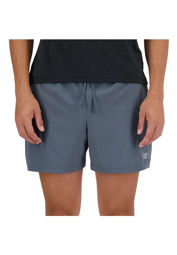 Spodenki New Balance MS41227GT - szare. Kolor: szary. Materiał: poliester, materiał. Sport: fitness