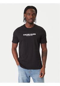 Calvin Klein T-Shirt 30s Graphic LV04RE820G Czarny Regular Fit. Kolor: czarny. Materiał: bawełna #1