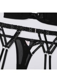 Intica - Komplet bielizny harness z elastycznymi paskami na romantyczny wieczór Hemlata. Kolor: różowy. Materiał: materiał #2